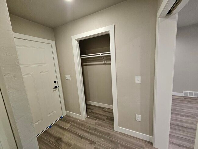 Photo - 900/902 Highland Park Road - 902