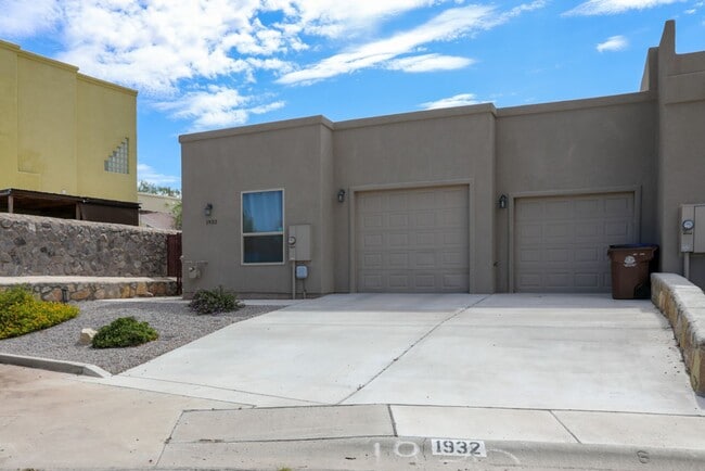 Photo - 2 Bed, 2 Bath Townhome