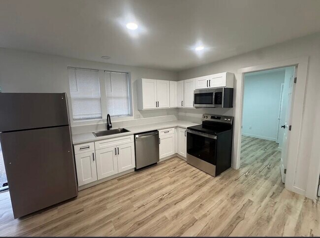 Photo - 5759 NE Sumner St Unit 1