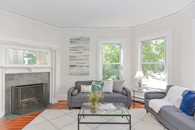 Photo - 28 Inman St Unit 2