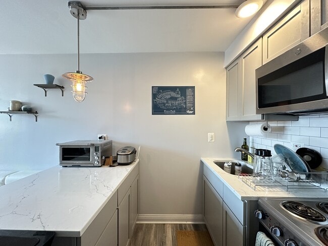 Photo - 2012 N Orleans St Unit C6