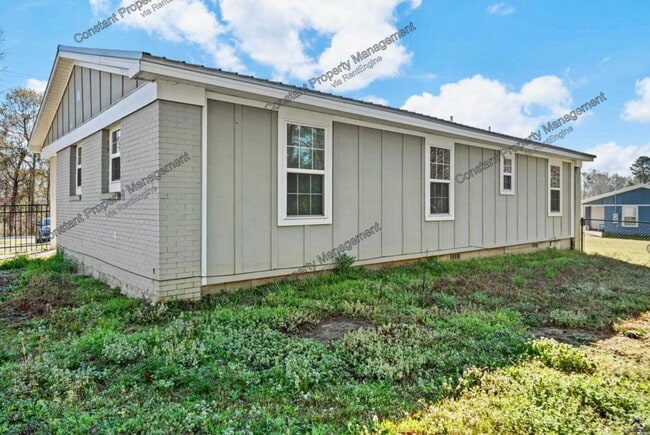 169 Garrison Rd
