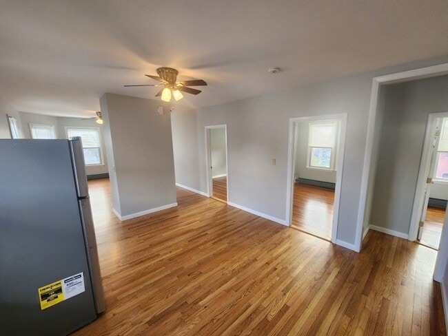 Photo - 447 Ash St Unidad 3