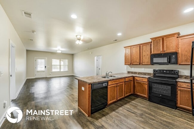 Photo - 151 Trotter Ct