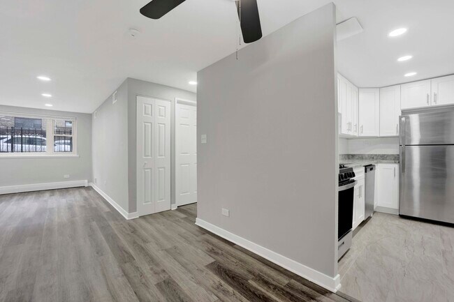 Photo - 3161 N Cambridge Ave