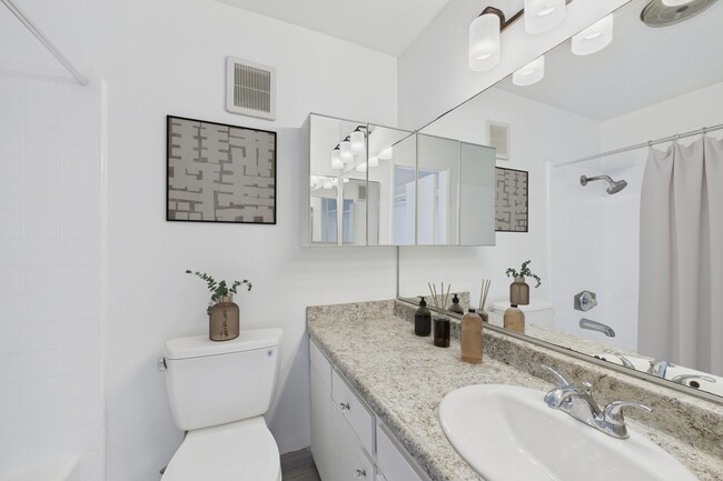 Photo - 15 Catamaran Street