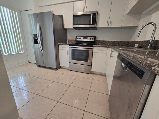 Photo - 78 Simonton Cir