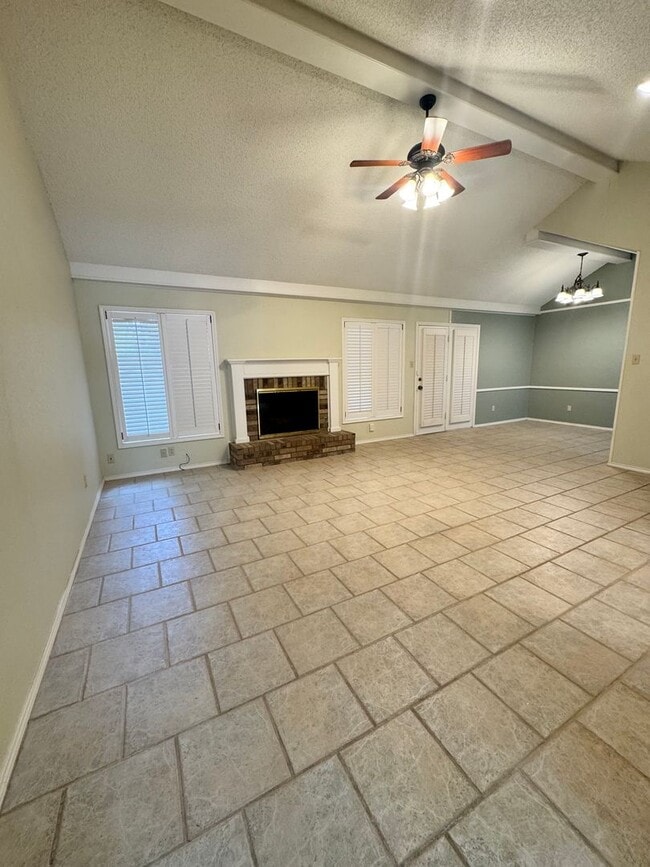 Photo - PRICE REDUCED!!! Extraordinary 3/2/2