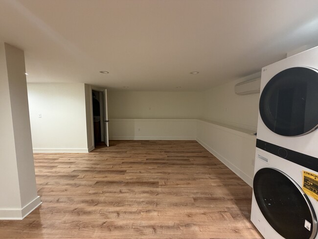 Photo - 203 W Main St Unit B Lower