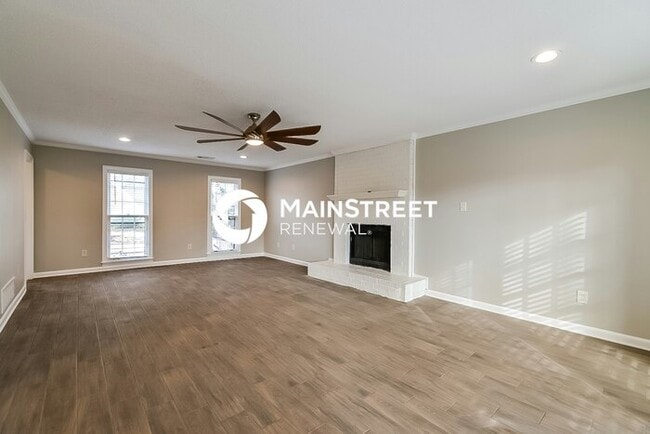 4 Bedroom Pet-Friendly Home in CORDOVA, TN with Main Street Renewal