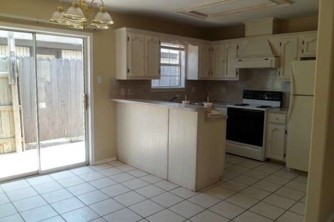 Photo - 1014 Stonehaven Blvd Unit 3