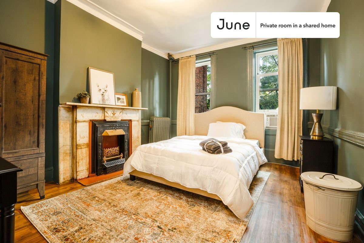 Private bedroom in 5 bed/1 bath Home - Private bedroom in 5 bed/1 bath Home