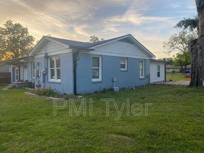 Photo - 12624 Coleman St