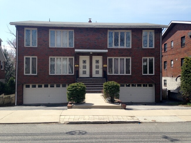 Building Photo - 424 Plateau Ave Unit P-5 Rental