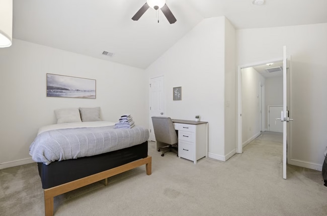 284 Moate Cir