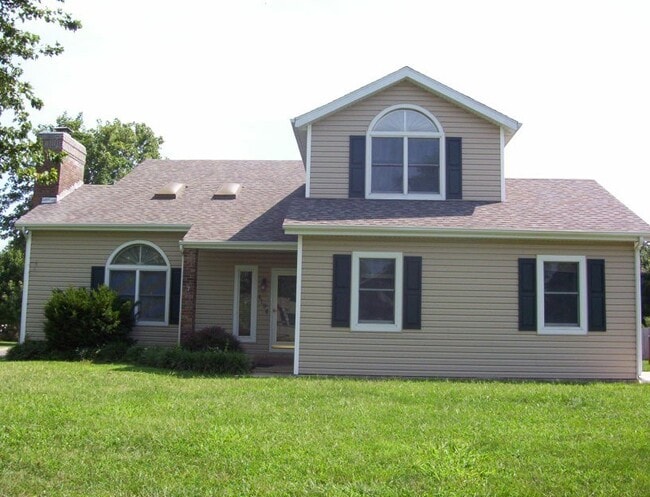 Building Photo - 4 bedroom house in northeast Springfield w...