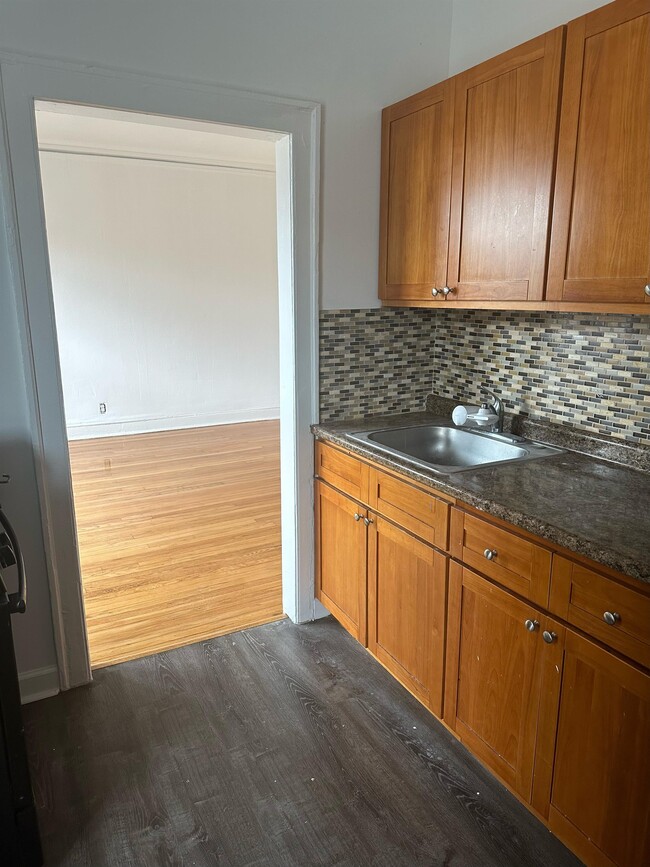 Photo - 6940 S Crandon Ave Apartment Unit 2W-6940