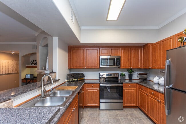 2BR, 2BA - 1280 SF