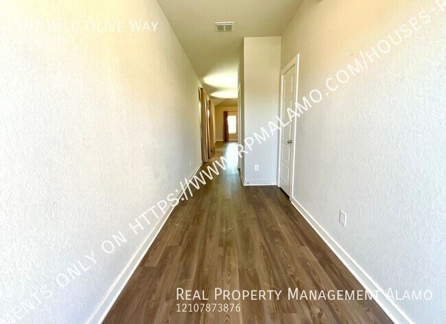 Photo - 507 Wild Olive Wy