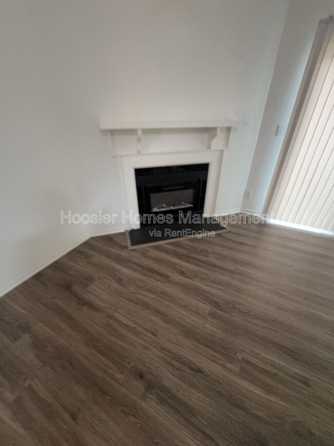 Photo - 1347 Norfolk Cir