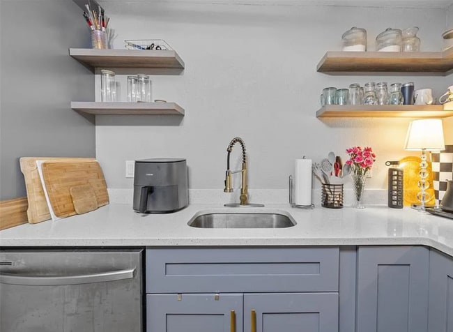 Photo - 2900 1st Ave S Unidad A