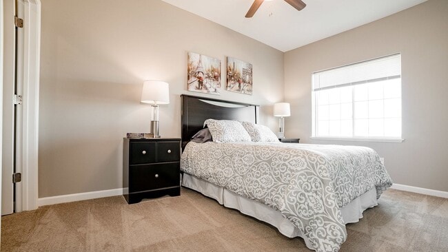 Gateway Green Apartments