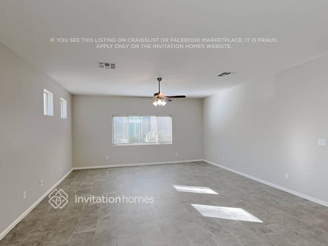 Photo - 16437 S 10th St