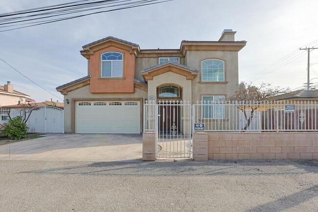 Photo - Beautiful Single Family in Garden Grove for Rent
