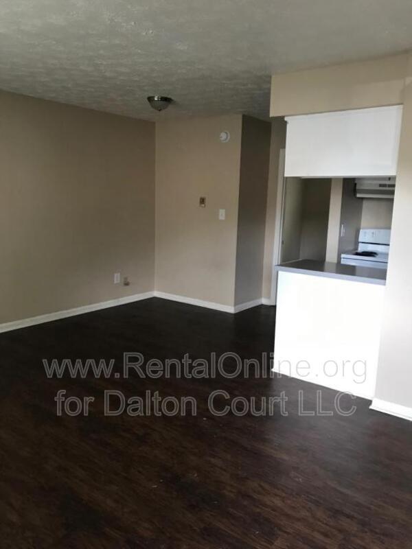 Photo - 1972 Cambridge Dr Unit 28