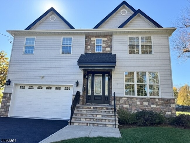 Photo - 9 Spalding Dr