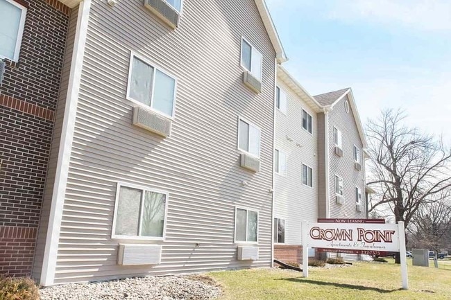 Crown Point - Crown Point Apartments