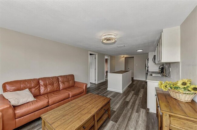 Photo - 304 San Carlos Ave