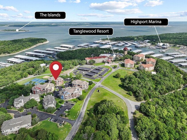 Building Photo - 2164 Tanglewood Blvd Unit 311