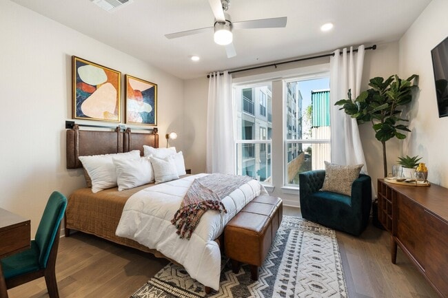 Photo - Score Big: Get Up to 8 Weeks FREE Rent! Unit AHSY2