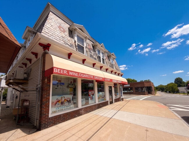560 Broad St Unit 1
