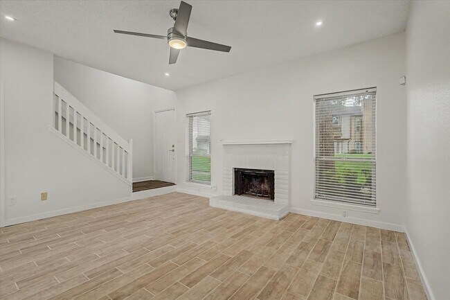 Photo - 12500 Brookglade Cir Unit 179