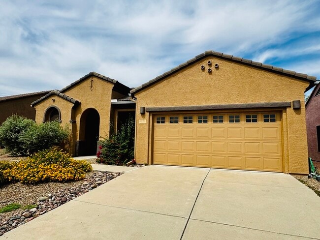 FOR RENT - FOR RENT House