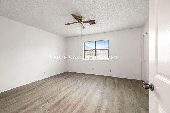 Photo - 801 N 17th Pl Unit 27