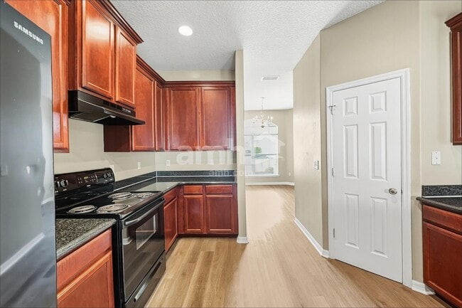 1238 Rain Lily Rd