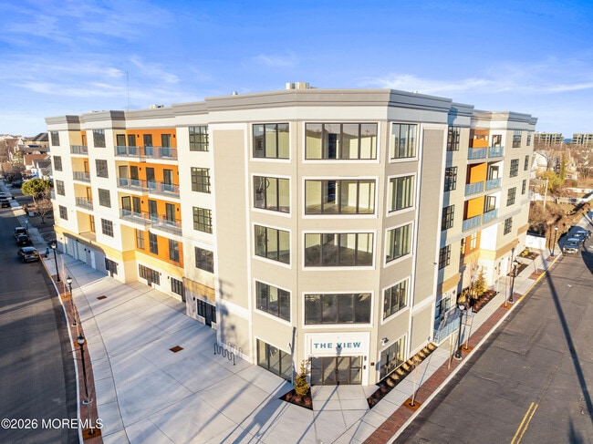 Building Photo - 185 Morris Ave Unit 410