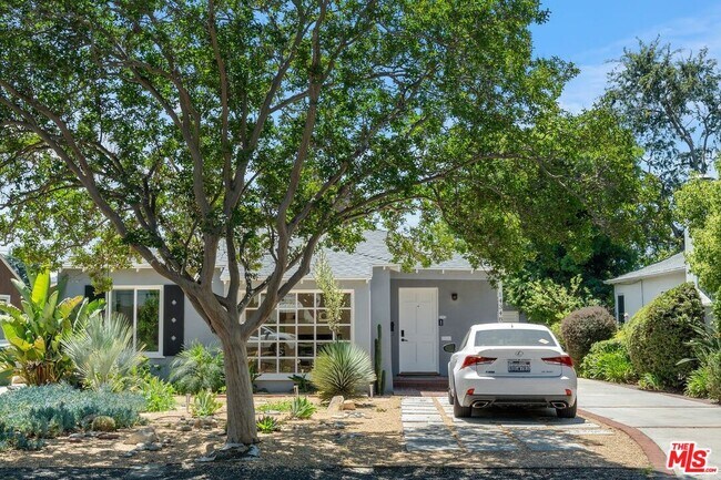 Photo - 14348 Collins St Casa