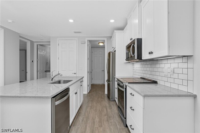 Photo - 14559 Edgewater Cir