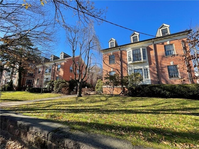 Photo - 496 Whitney Ave Condo Unit 7C