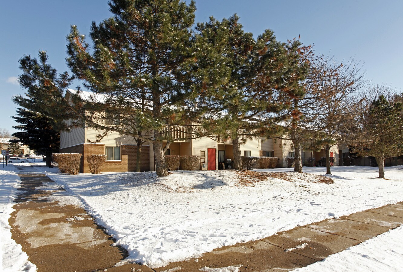 Photo - Maple Heights Apartments
