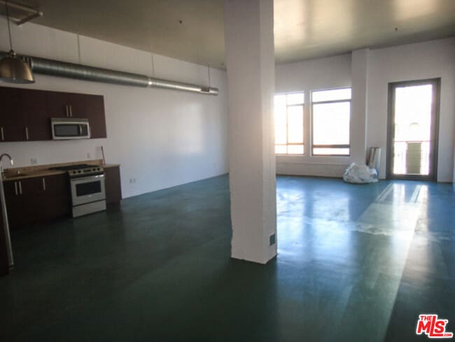 Photo - 849 S Broadway Unit 1208