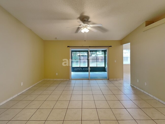 Photo - 10717 Siena Dr