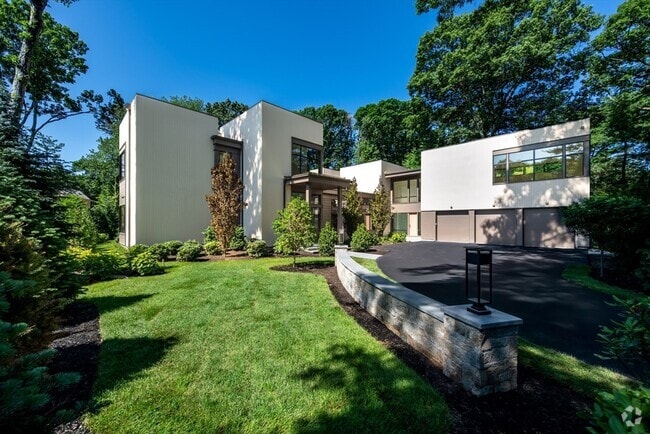 Building Photo - 23 Thoreau Rd Rental