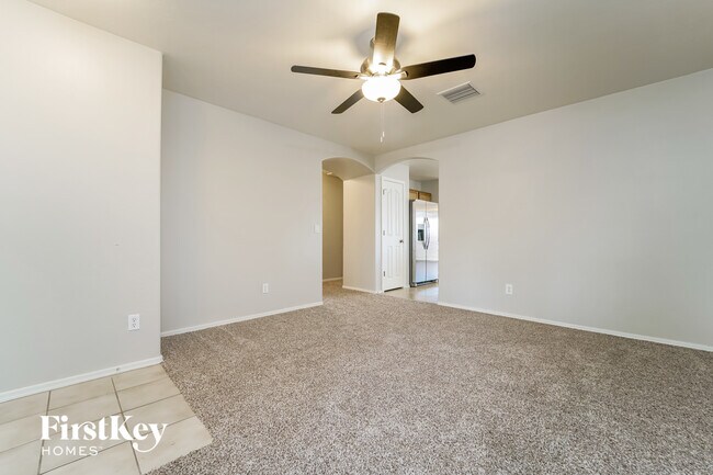 Photo - 2046 Silver Grass Pl