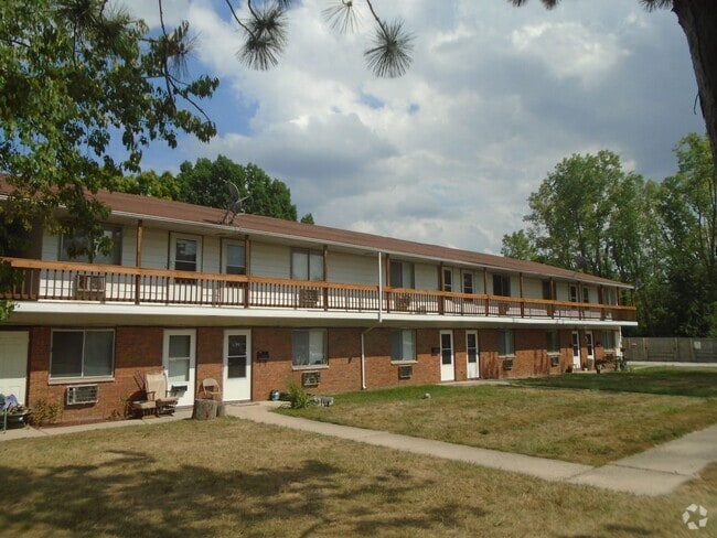 Building Photo - 2 BR Apt near Purdue University