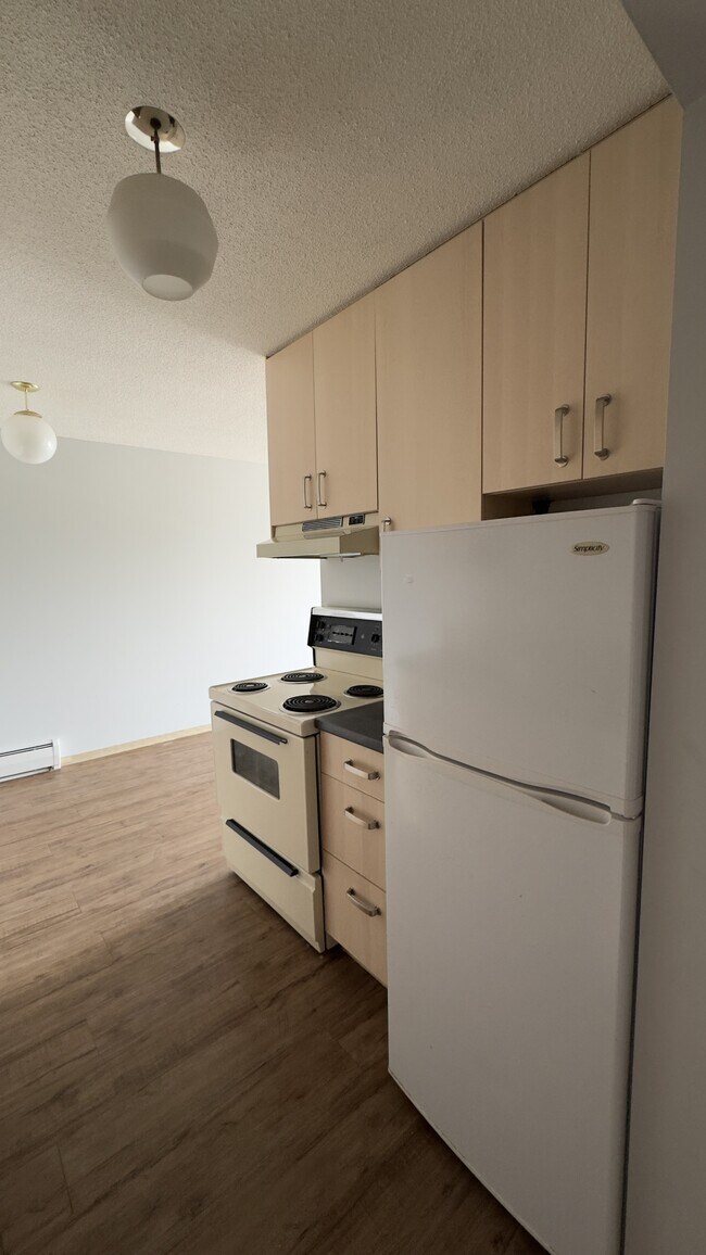 Photo - 10815-10116 116 St NW Unit 303